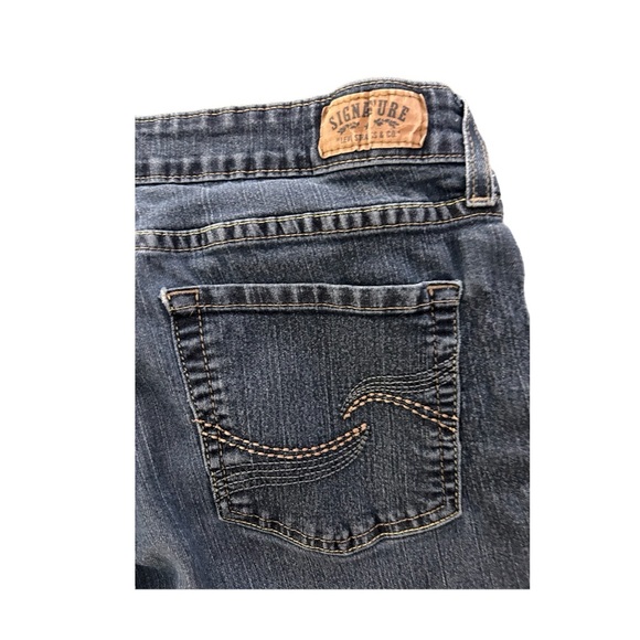 Women's Signature by Levi's Modern Bootcut Jeans - Picture 5 of 6